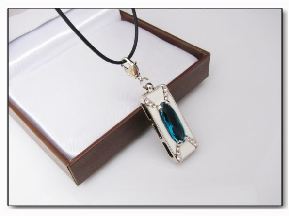 MUJ005 Jewelry USB Flash Drives